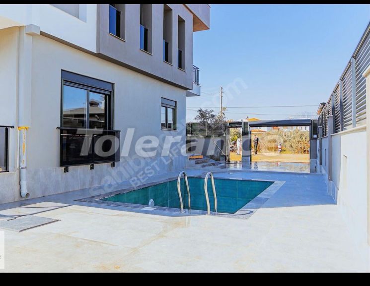 ویلا که در دوشمالتی, آنتالیا استخر - خرید ملک در ترکیه - 113238