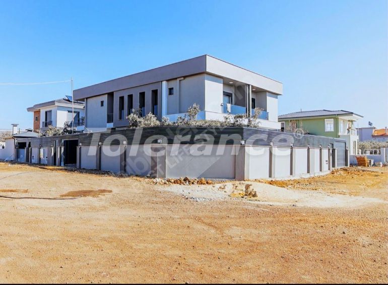 ویلا که در دوشمالتی, آنتالیا استخر - خرید ملک در ترکیه - 113242