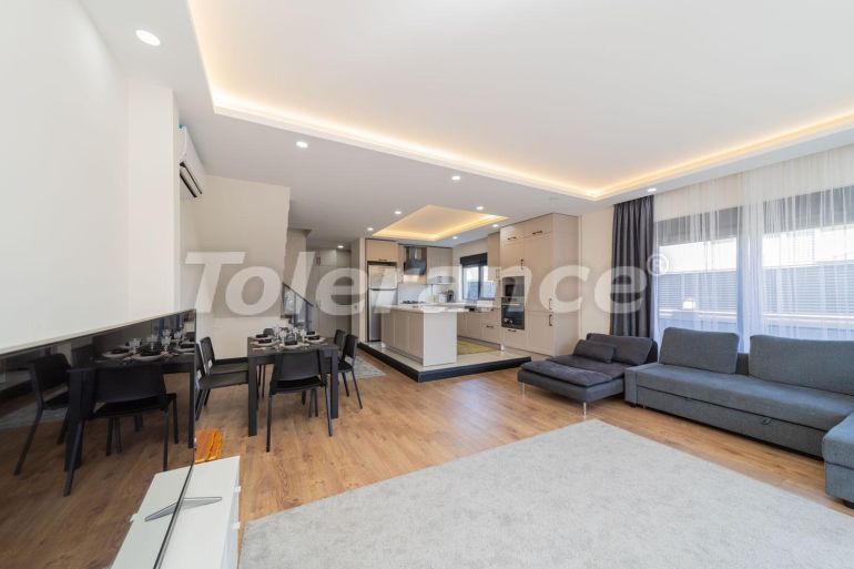 ویلا که در دوشمالتی, آنتالیا استخر - خرید ملک در ترکیه - 113247