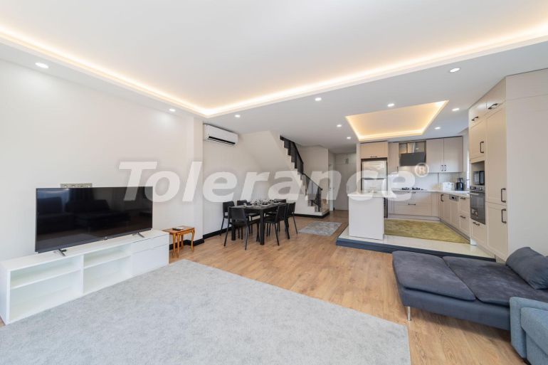 ویلا که در دوشمالتی, آنتالیا استخر - خرید ملک در ترکیه - 113252