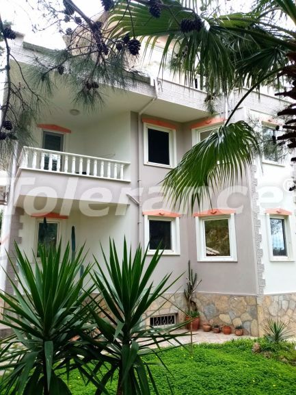 Villa in Döşemealtı, Antalya - buy realty in Turkey - 114539