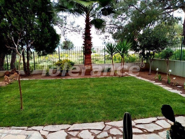 Villa in Döşemealtı, Antalya - buy realty in Turkey - 114557