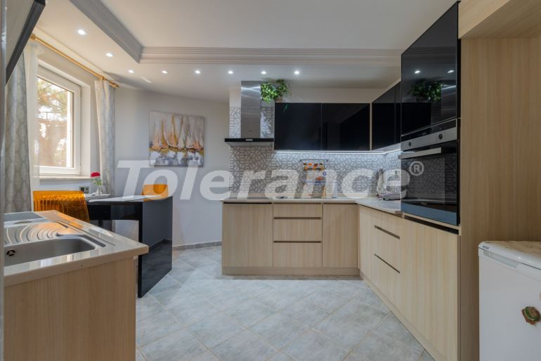 Villa in Döşemealtı, Antalya - buy realty in Turkey - 114564