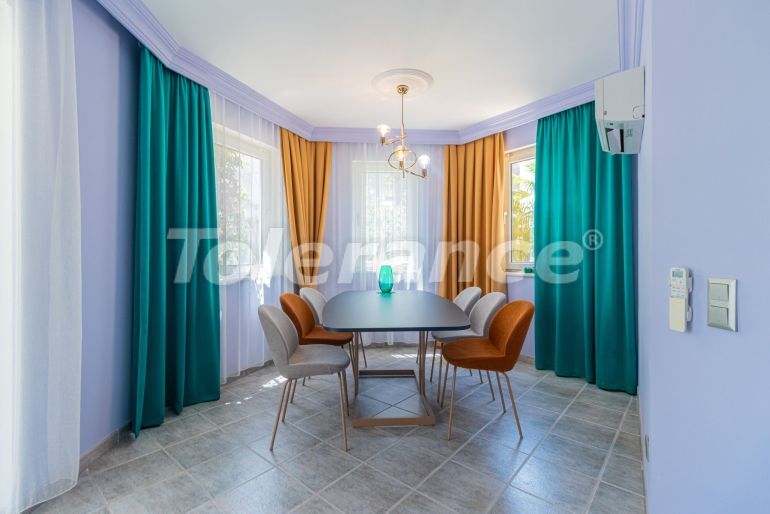 Villa in Döşemealtı, Antalya - buy realty in Turkey - 114565