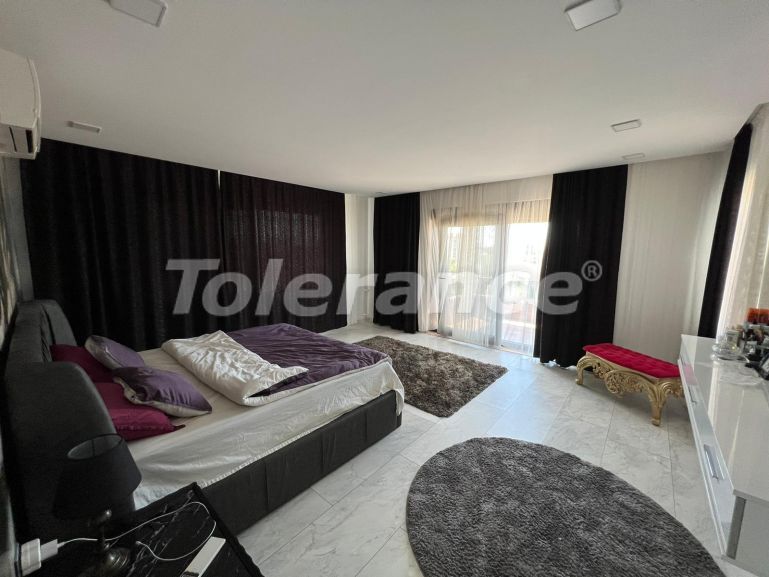 Villa in Döşemealtı, Antalya - buy realty in Turkey - 114663