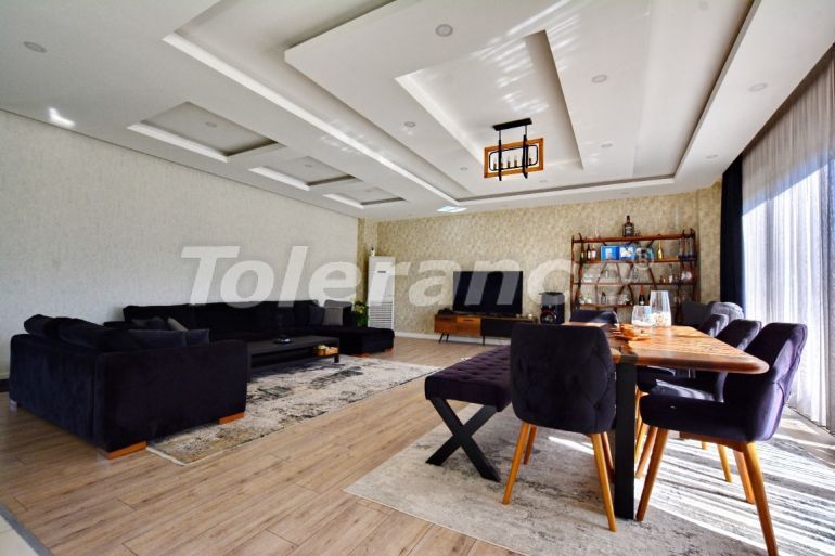 فلل في:في دوشيمالتي, أنطاليا مسبح - شراء عقار في تركيا - 131537