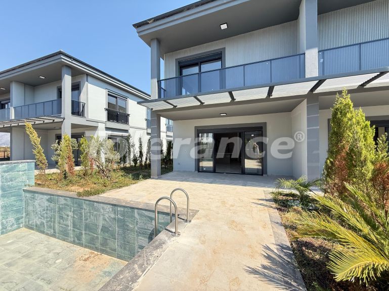 Villa van de ontwikkelaar in Döşemealtı, Antalya zwembad - onroerend goed kopen in Turkije - 134576