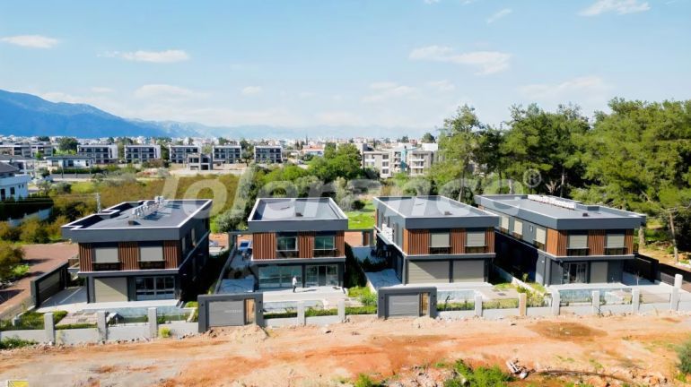 فلل من المتعهد في:في دوشيمالتي, أنطاليا مسبح - شراء عقار في تركيا - 139292