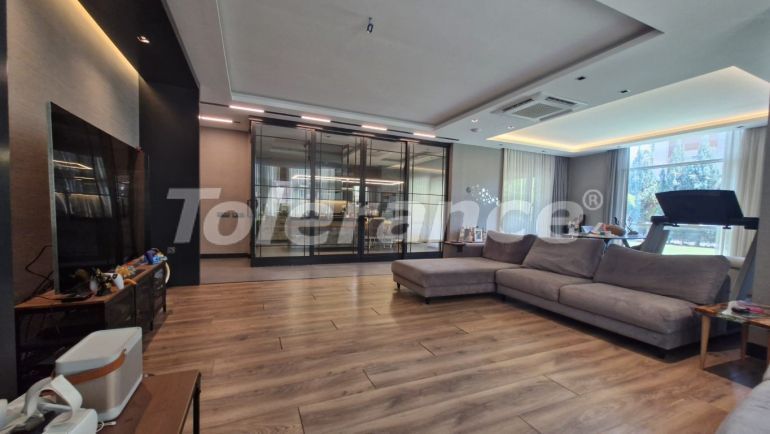 Villa in Döşemealtı, Antalya mit pool - immobilien in der Türkei kaufen - 141506
