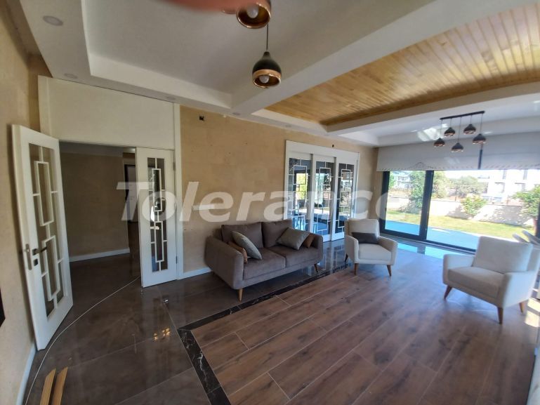 Villa еn Döşemealtı, Antalya - acheter un bien immobilier en Turquie - 145360