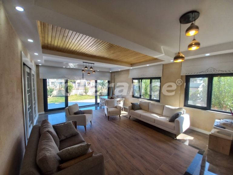 Villa еn Döşemealtı, Antalya - acheter un bien immobilier en Turquie - 145376