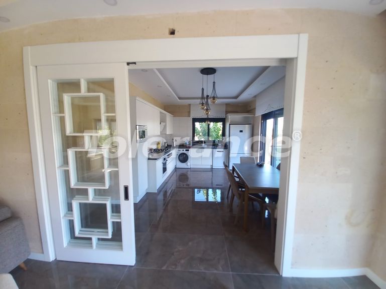 Villa еn Döşemealtı, Antalya - acheter un bien immobilier en Turquie - 145391