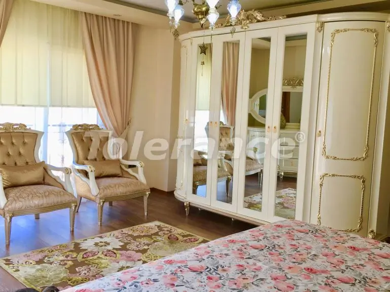 Villa from the developer in Döşemealtı, Antalya pool - buy realty in Turkey - 32725