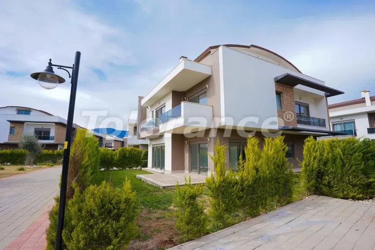 ویلا که در دوشمالتی, آنتالیا استخر - خرید ملک در ترکیه - 33657