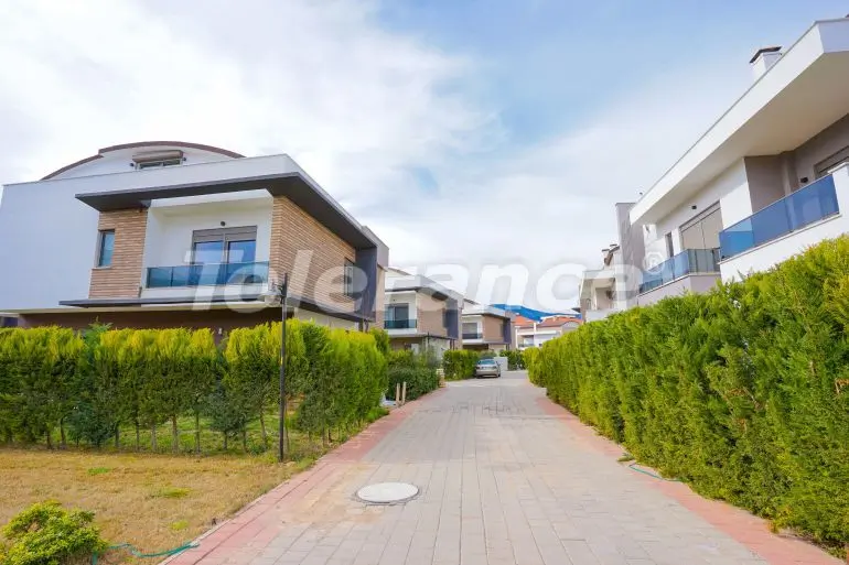 ویلا که در دوشمالتی, آنتالیا استخر - خرید ملک در ترکیه - 33660