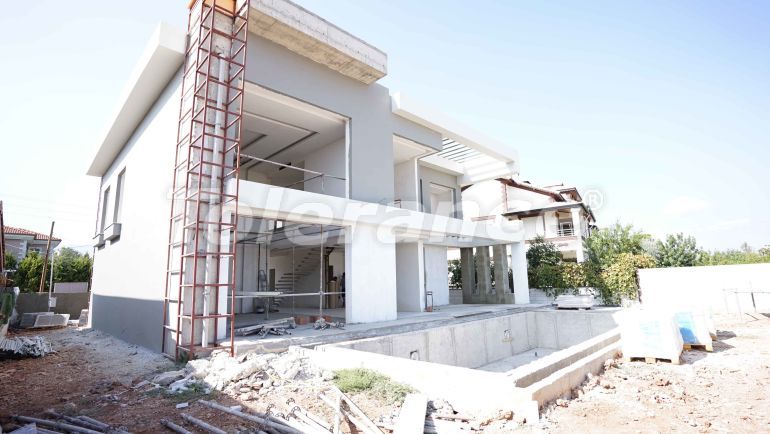 Villa in Döşemealtı, Antalya with pool - buy realty in Turkey - 43296