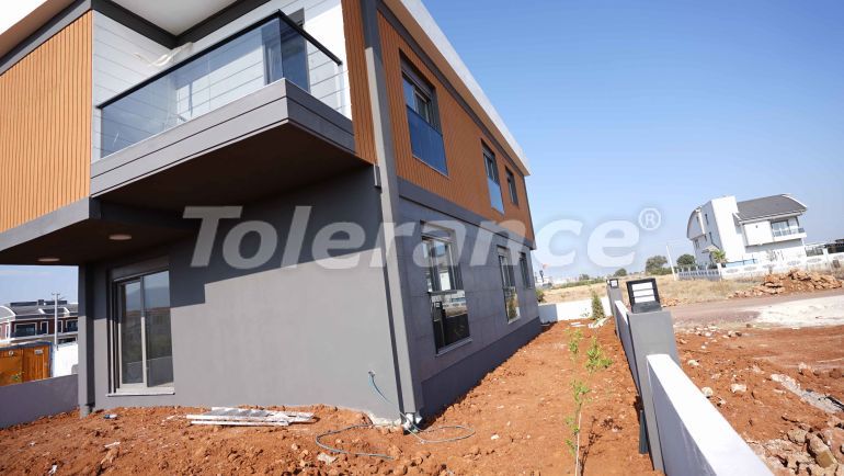 Villa еn Döşemealtı, Antalya - acheter un bien immobilier en Turquie - 44580