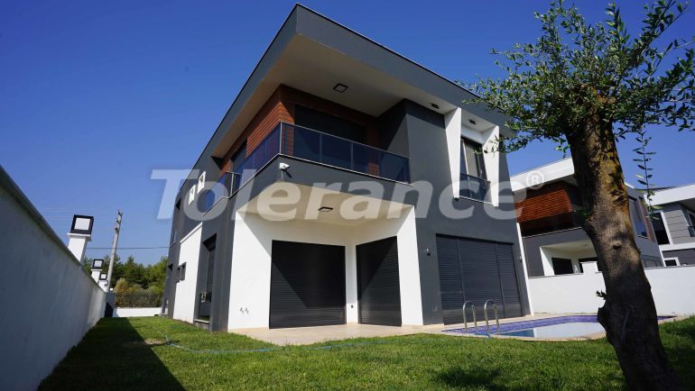 Villa from the developer in Döşemealtı, Antalya pool - buy realty in Turkey - 45308