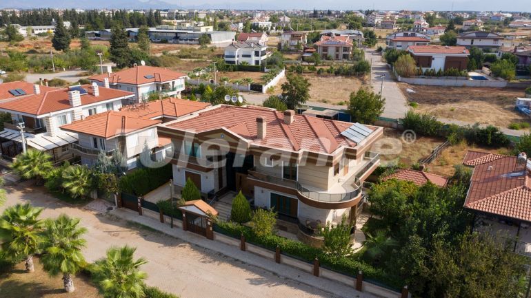Villa in Döşemealtı, Antalya - onroerend goed kopen in Turkije - 53075