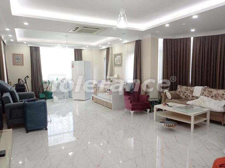 Villa in Döşemealtı, Antalya zwembad - onroerend goed kopen in Turkije - 56432