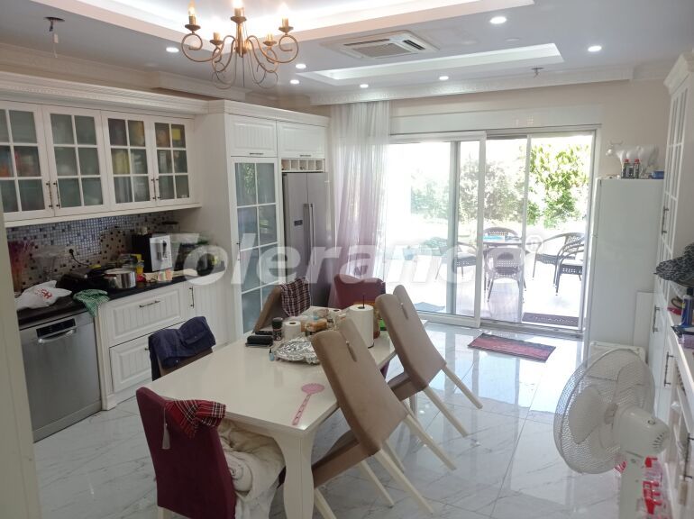 Villa in Döşemealtı, Antalya zwembad - onroerend goed kopen in Turkije - 56448