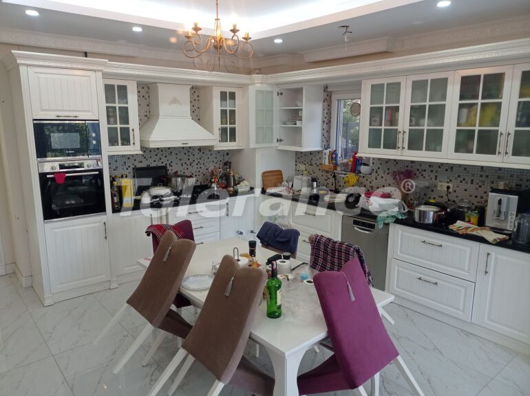 Villa in Döşemealtı, Antalya zwembad - onroerend goed kopen in Turkije - 56456