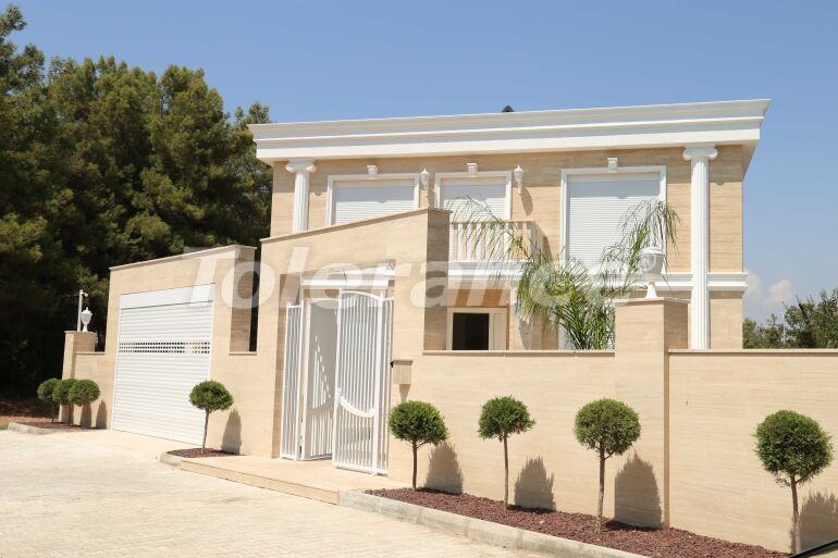 Villa еn Döşemealtı, Antalya piscine - acheter un bien immobilier en Turquie - 58958