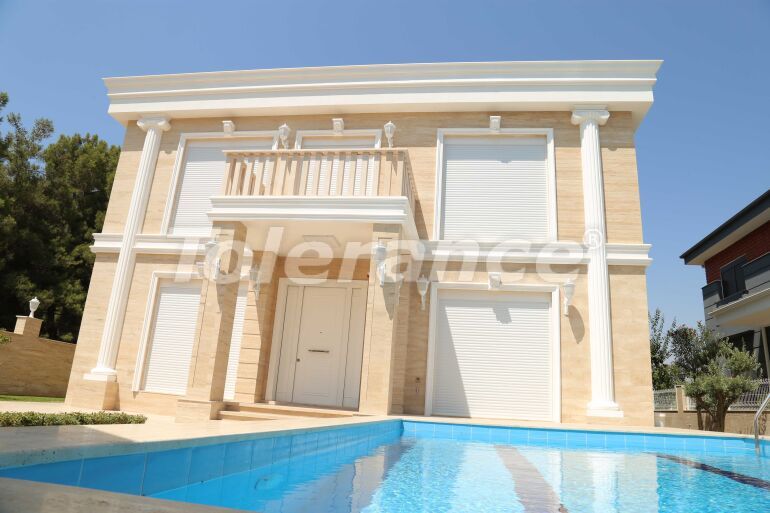 Villa еn Döşemealtı, Antalya piscine - acheter un bien immobilier en Turquie - 58963