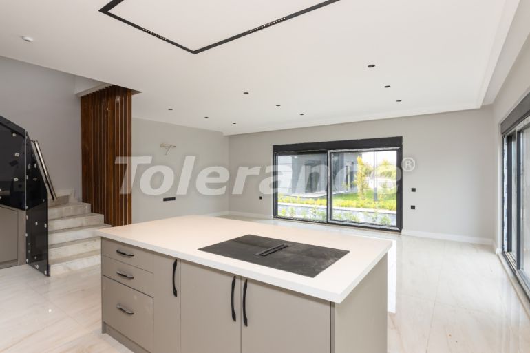Villa du développeur еn Döşemealtı, Antalya piscine - acheter un bien immobilier en Turquie - 94604
