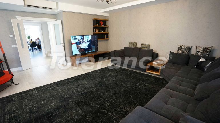 Villa in Döşemealtı, Antalya pool - immobilien in der Türkei kaufen - 95786