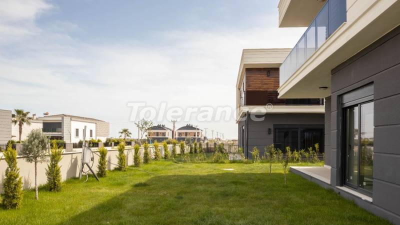 Villa van de ontwikkelaar in Döşemealtı, Antalya zwembad - onroerend goed kopen in Turkije - 94597