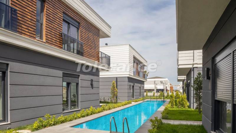 Villa van de ontwikkelaar in Döşemealtı, Antalya zwembad - onroerend goed kopen in Turkije - 94621