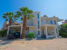 Villa in Döşemealtı, Antalya with pool - buy realty in Turkey - 125547