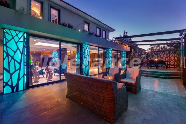 Villa in Fethie pool - buy realty in Turkey - 22673