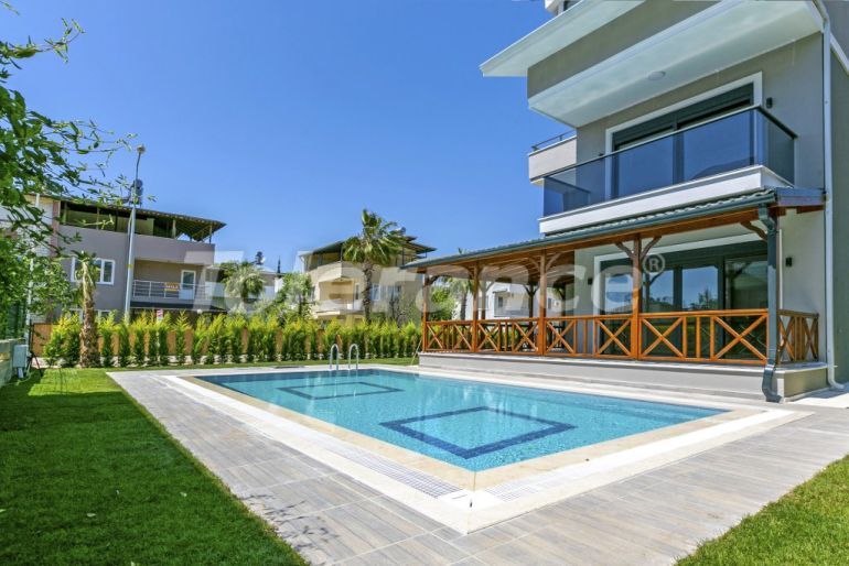 Villa van de ontwikkelaar in Kadriye, Belek zwembad afbetaling - onroerend goed kopen in Turkije - 85475