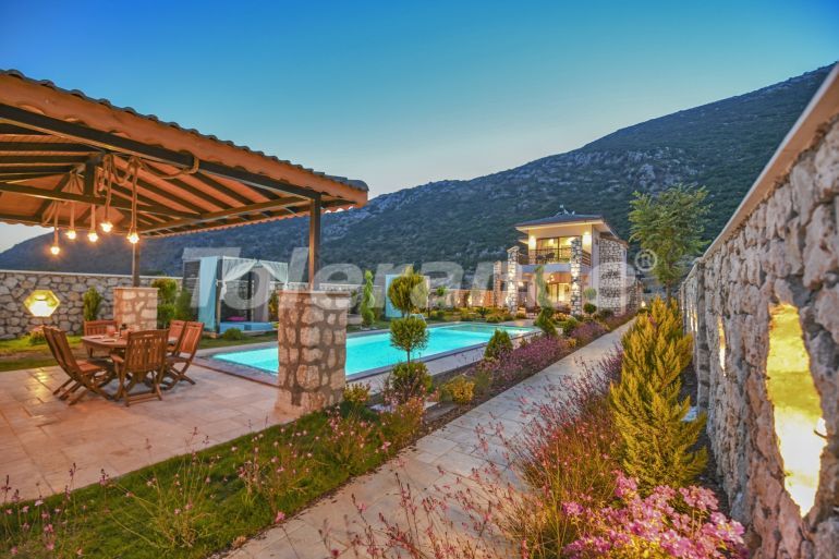 Villa van de ontwikkelaar in Kalkan zwembad - onroerend goed kopen in Turkije - 78705