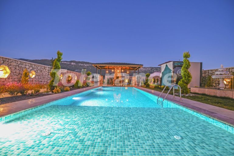 Villa van de ontwikkelaar in Kalkan zwembad - onroerend goed kopen in Turkije - 78706