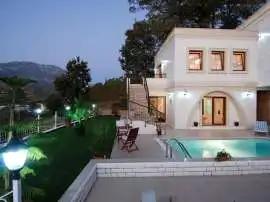 Villa from the developer in Kargicak, Alanya pool - buy realty in Turkey - 8891