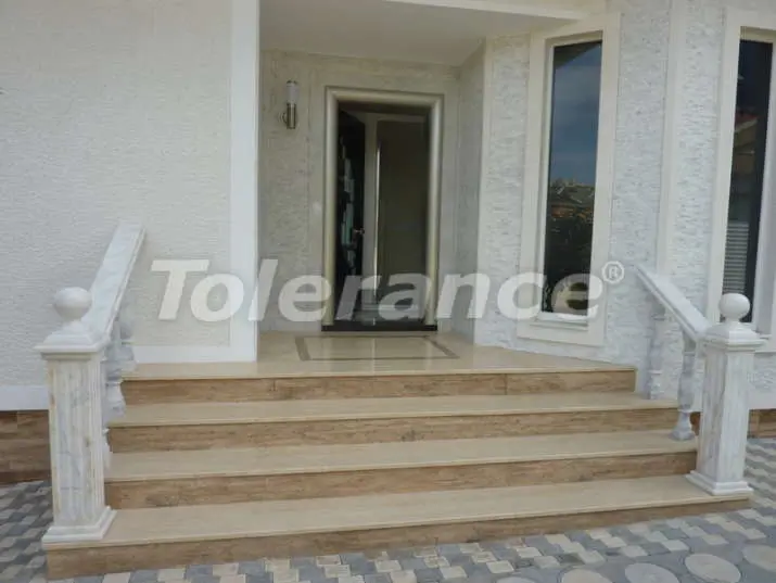 Villa in City Center, Kemer pool - 1 Villa in City Center, Kemer pool - buy realty in Turkey - 1