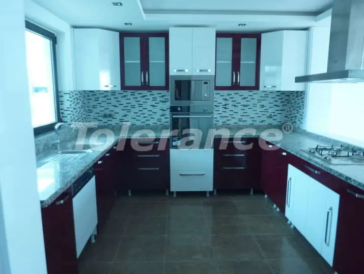 Villa in Kemer Centrum, Kemer zwembad - onroerend goed kopen in Turkije - 4595