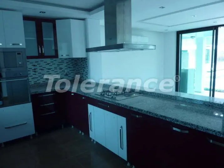 Villa in Kemer Centrum, Kemer zwembad - onroerend goed kopen in Turkije - 4596