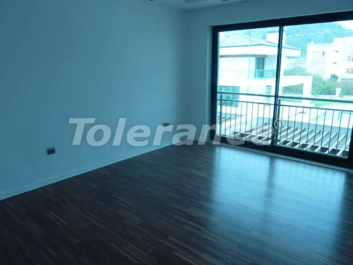 Villa in Kemer Centrum, Kemer zwembad - onroerend goed kopen in Turkije - 4598