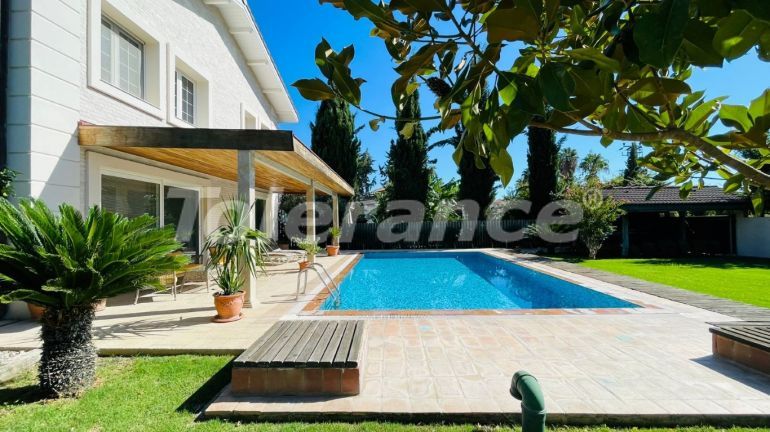 Villa in Kirish, Kemer with pool - buy realty in Turkey - 104157