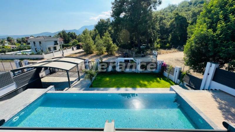 Villa in Kiriş, Kemer zwembad - onroerend goed kopen in Turkije - 104044