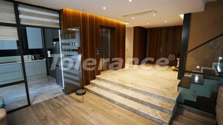 Villa in Konyaaltı, Antalya with pool - buy realty in Turkey - 96120