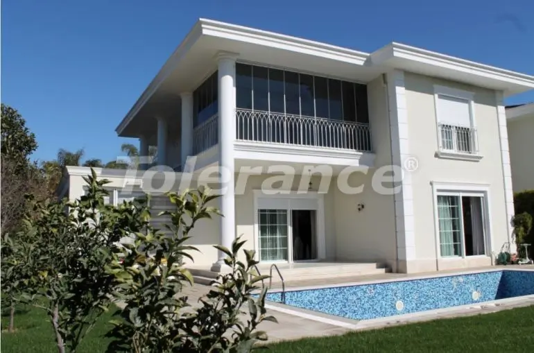 Villa еn Kundu, Antalya piscine - acheter un bien immobilier en Turquie - 29435