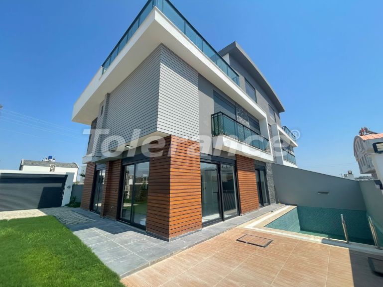 Villa from the developer in Kundu, Antalya with pool - buy realty in Turkey - 67188