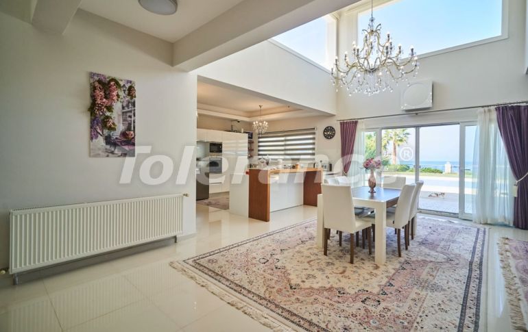 Villa еn Kyrénia, Chypre du Nord vue sur la mer piscine - acheter un bien immobilier en Turquie - 105585