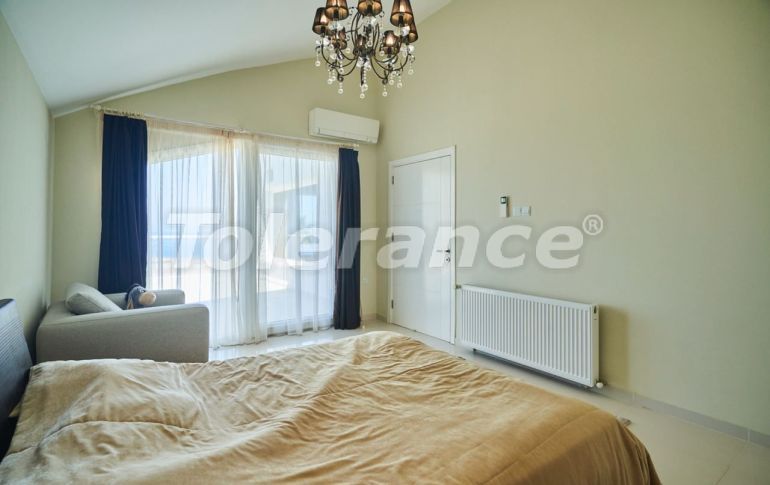 Villa еn Kyrénia, Chypre du Nord vue sur la mer piscine - acheter un bien immobilier en Turquie - 105593