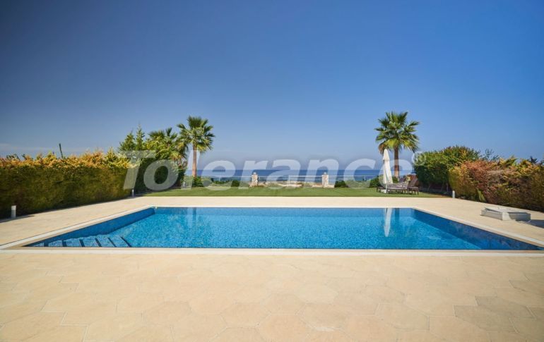 Villa in Kyrenia, Northern Cyprus with sea view with pool - buy realty in Turkey - 105609